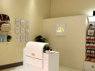 1452136622937811.jpg 样板店店内-1.jpg